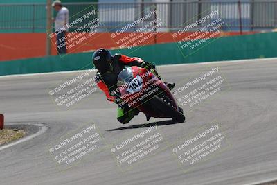 media/Apr-20-2025-AHRMA (Sun) [[393a79c373]]/Race/Group 10/Turn 4b/